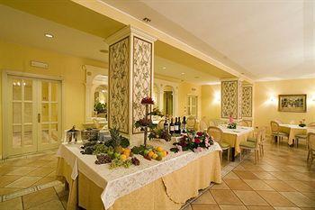 Hotel Tuder 3*